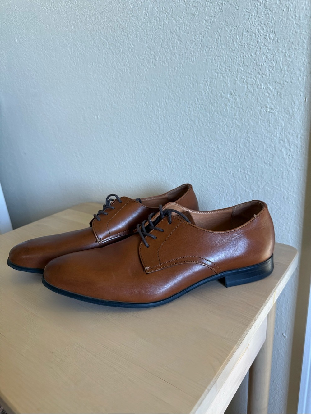 Express Men's Tan Leather Derby Dress Shoes